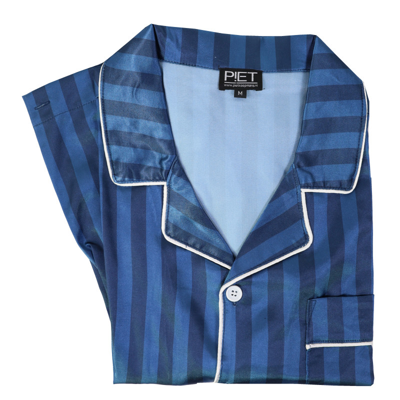 Satijnen Pyjama | Marine Blauw Gestreept | www.pietkoopmans.nl