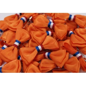 Oranje Mini Strikken Met Speld