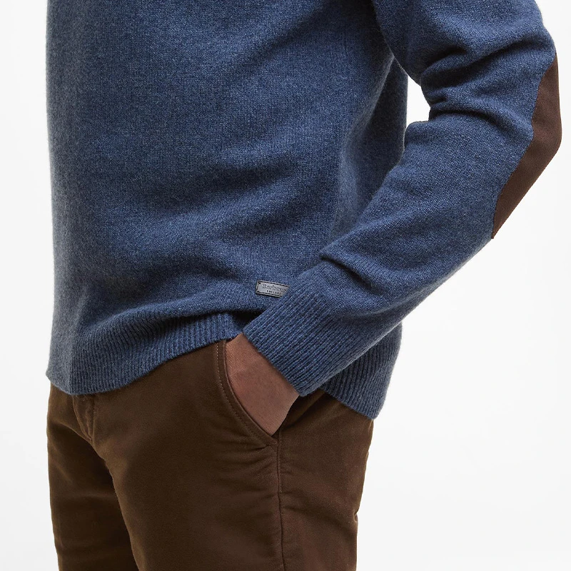 Barbour Lamswol Troye Trui | Denim Blauw | www.pietkoopmans.nl