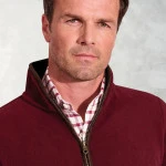 Brook Taverner Fleece Vest | Wijnrood | www.pietkoopmans.nl