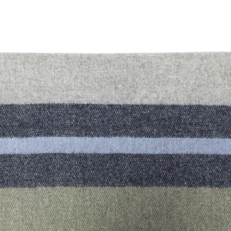 Dante Cashmere Shawl | Grijs Olijf | www.pietkoopmans.nl