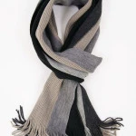 Shawl Tricot | Zwart Grijs Gestreept | www.pietkoopmans.nl