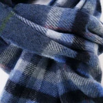 John Hanly Shawl Merino | Jeans Blauw Raf Ruit | www.pietkoopmans.nl