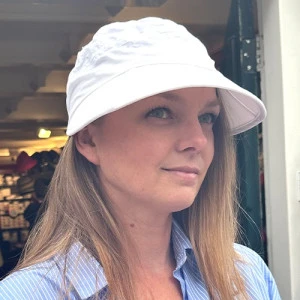 Cap met grote opvouwbare klep Zomer | Wit