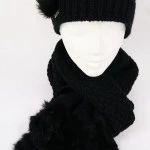 Seeberger Shawl Pompoenetjes | Zwart | www.pietkoopmans.nl