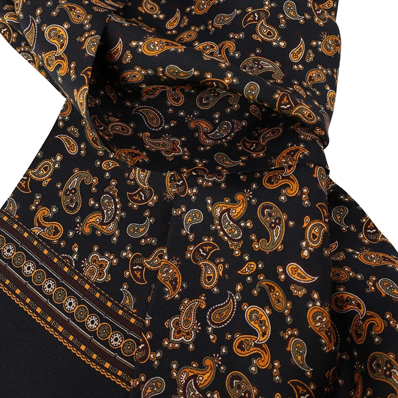 City Sport Zijde Shawl | Zwart Goud Paisley Print| www.pietkoopmans.nl