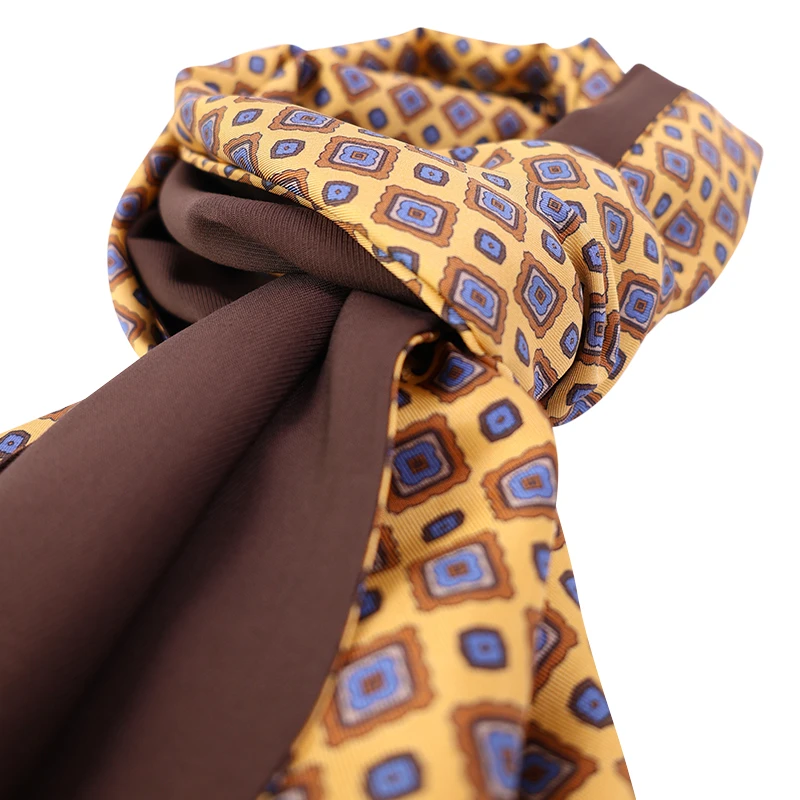 City Sport Zijde Modaal Shawl | Geel Bruin Medallions | www.pietkoopmans.nl