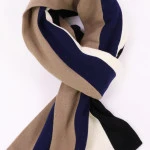 College Scarf | Bristol | www.pietkooopmans.nl