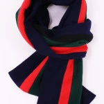 College Shawl Leeds | Groen Rood Navy | www.pietkooopmans.nl