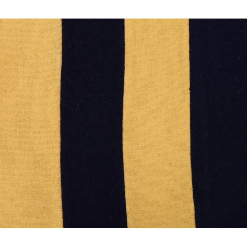 College Scarf | Nottingham | www.pietkooopmans.nl