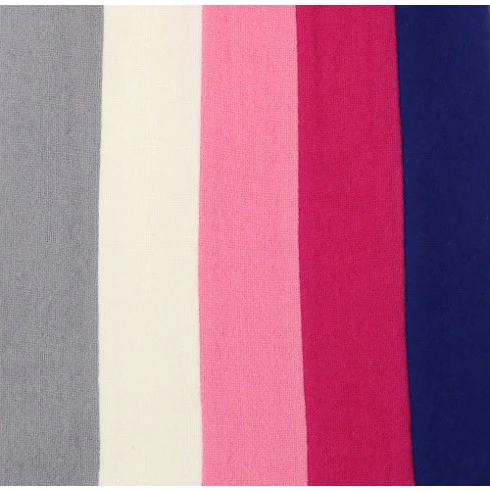 College Scarf | Redhill | www.pietkooopmans.nl