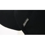 Derby Cap Oorkleppen | Zwart Teflon | www.pietkoopmans.nl