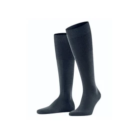 Falke Kniekousen Airport | Navy