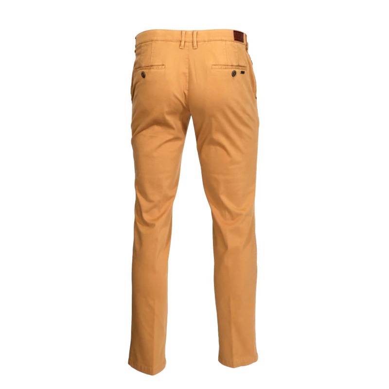 M.E.N.S. Xtend Chino | Oker | www.pietkoopmans.nl