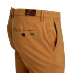 M.E.N.S. Xtend Chino | Oker | www.pietkoopmans.nl