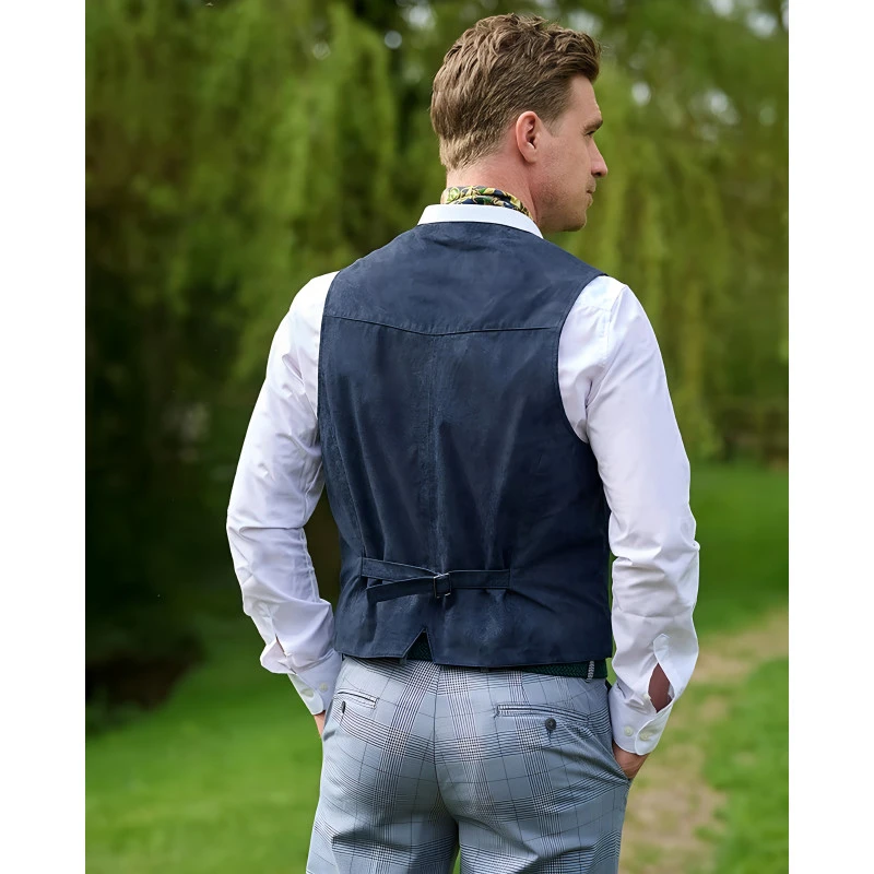 Wellington Of Bilmore Suede Gilet | Blauw | www.pietkoopmans.nl