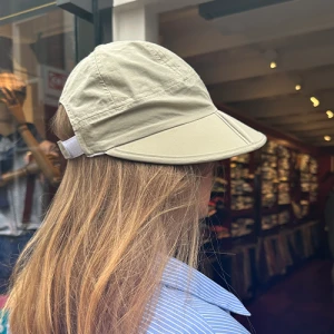 Cap met GROTE opvouwbare klep Zomer | Kit
